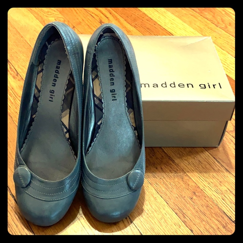 Madden Girl Velour kitten heel (W 8.5)